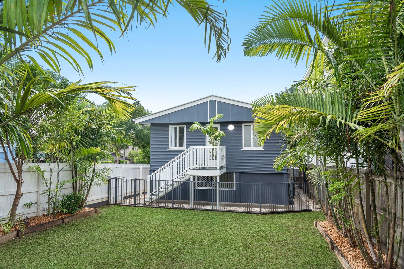 2 bedrooms House in 60 Kingsley Terrace WYNNUM QLD, 4178