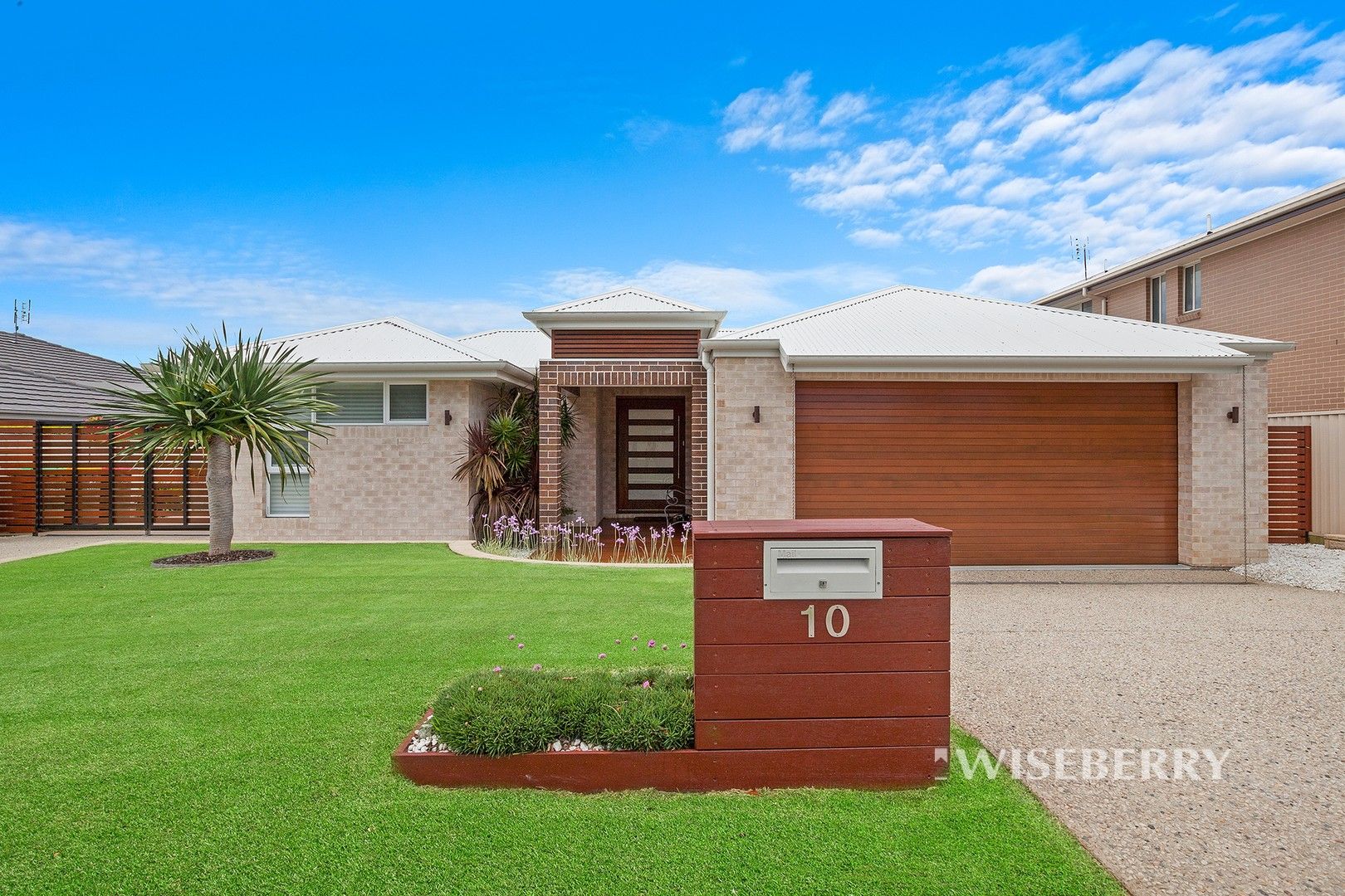 10 Grasstree Ave, Woongarrah NSW 2259 House For Rent Domain