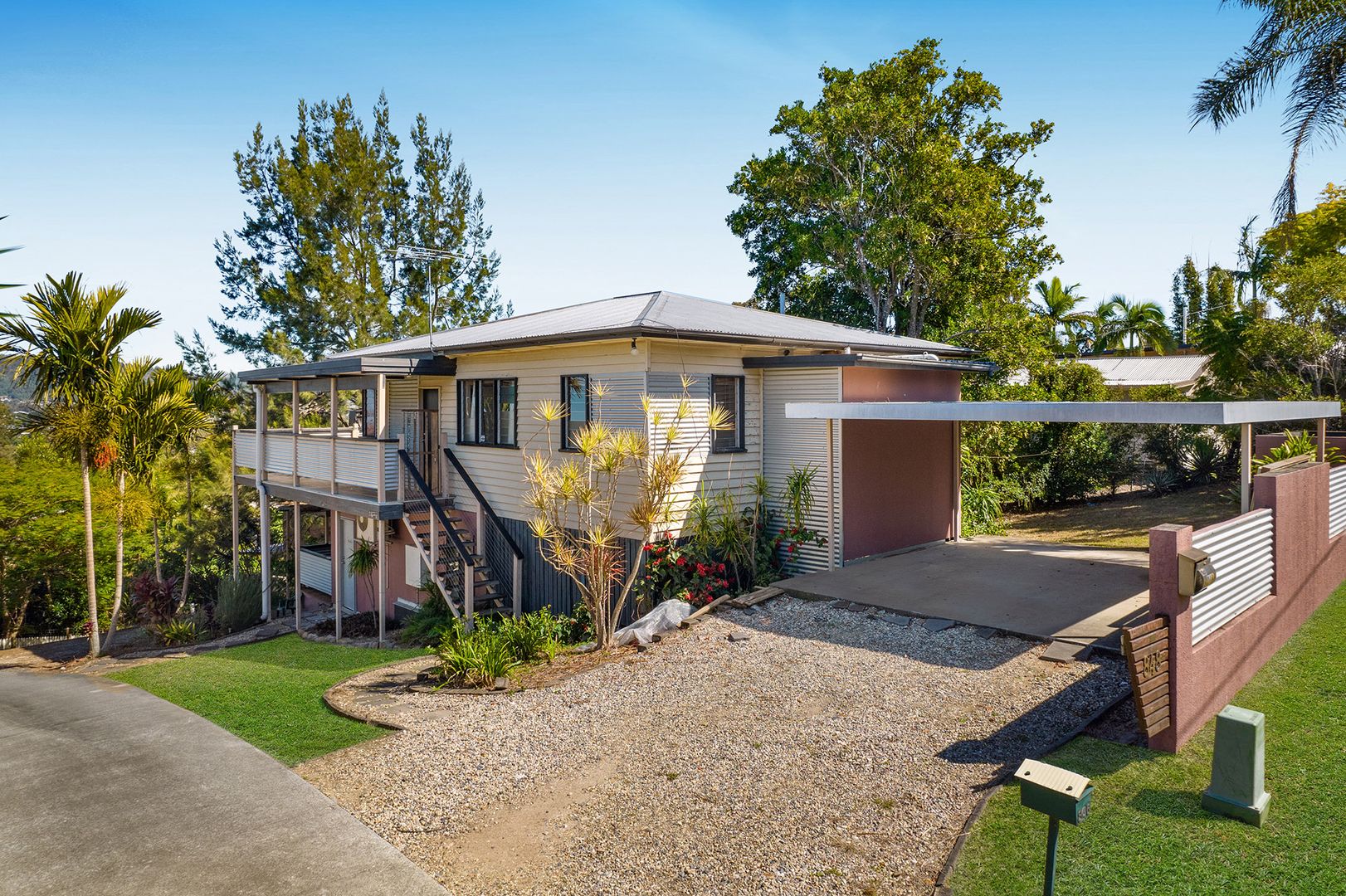 848 South Pine Road, Everton Park QLD 4053