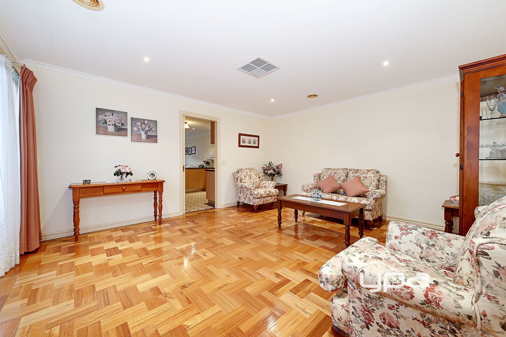 2/6 Westminster Avenue, Hillside VIC 3037, Image 2