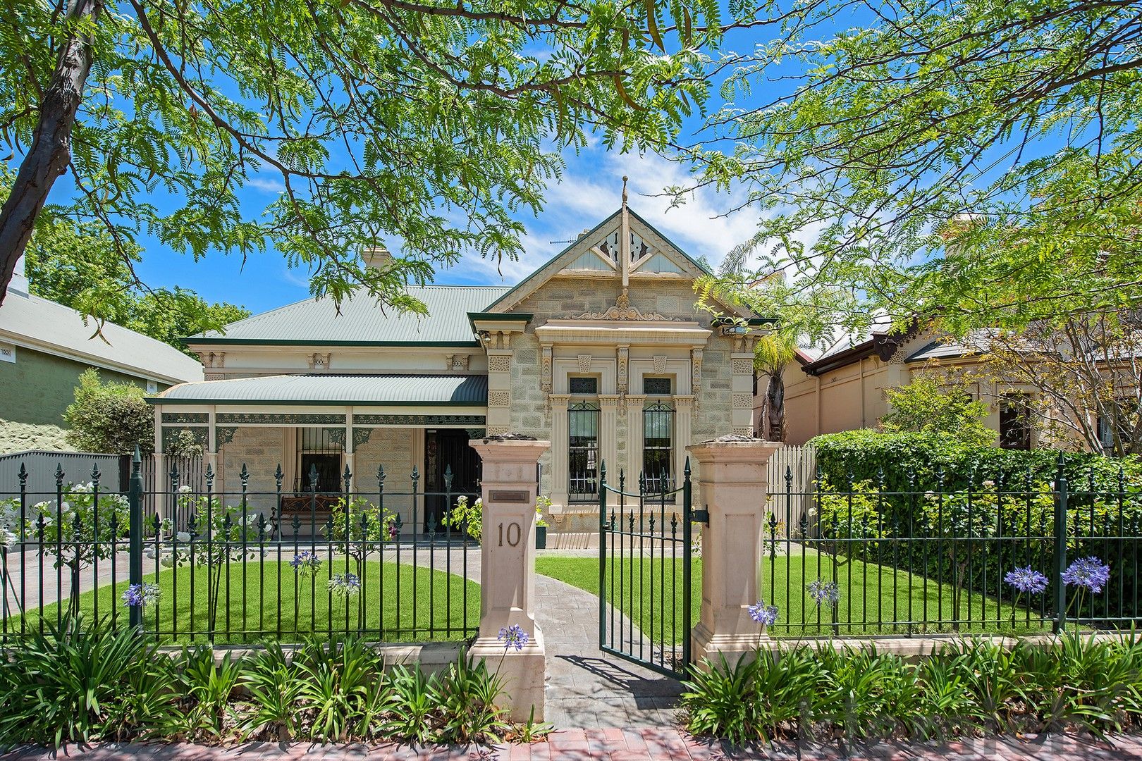 4 bedrooms House in 10 St Peters Street ST PETERS SA, 5069