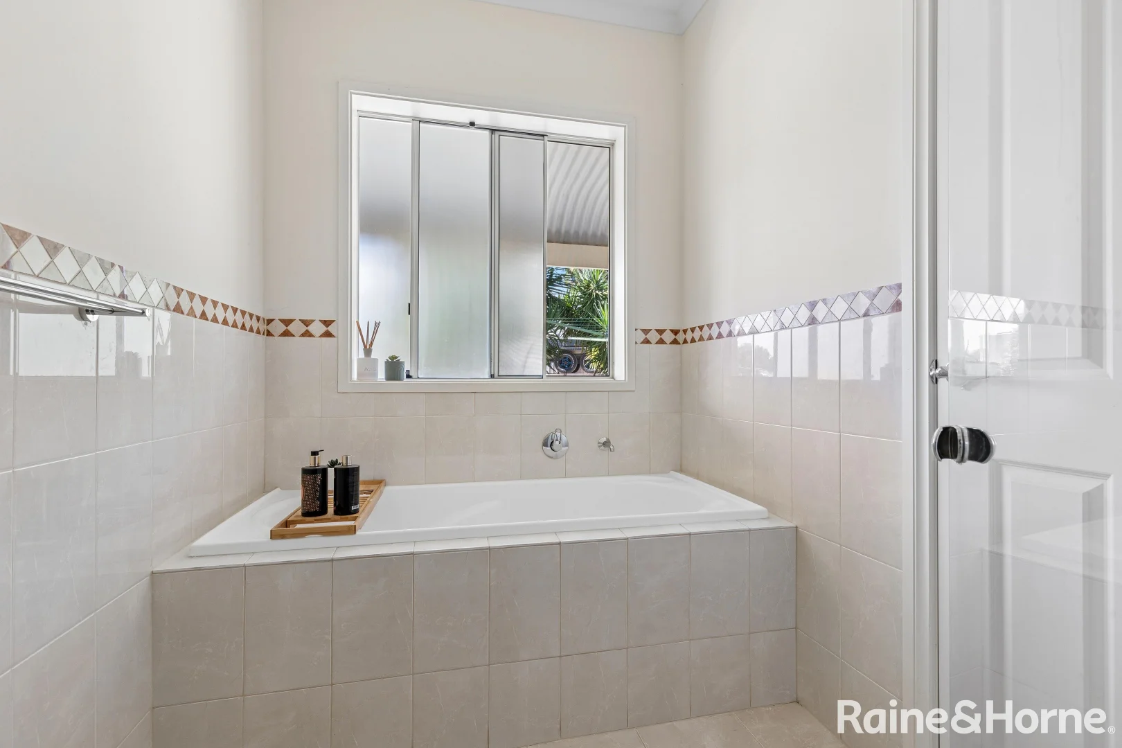 Additional image 18 of 223-227 Avoca Dell Drive, Murray Bridge SA 5253