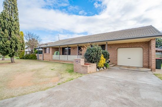 2 Kuloomba Street, Hillvue NSW 2340