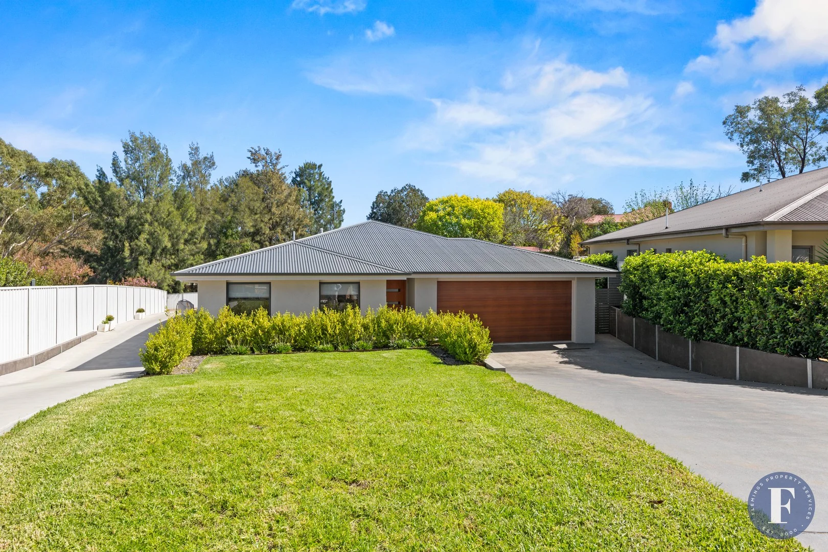 Primary image of 13 Settlers Place, Young NSW 2594