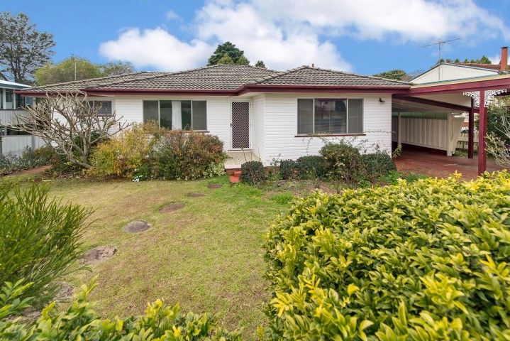 6 Corser Street, Centenary Heights QLD 4350, Image 1