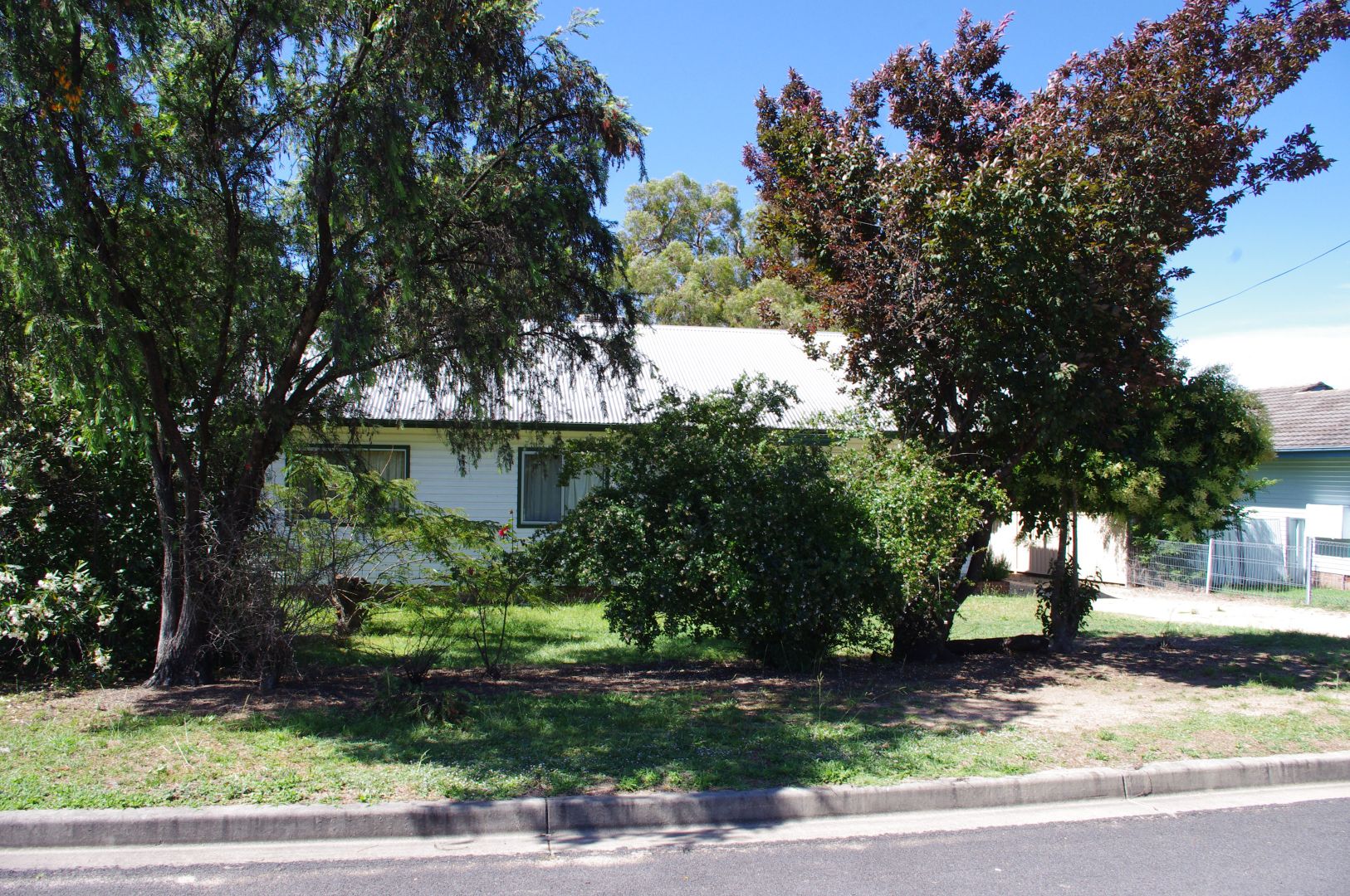 33 Gilchrist Street, Inverell NSW 2360, Image 2
