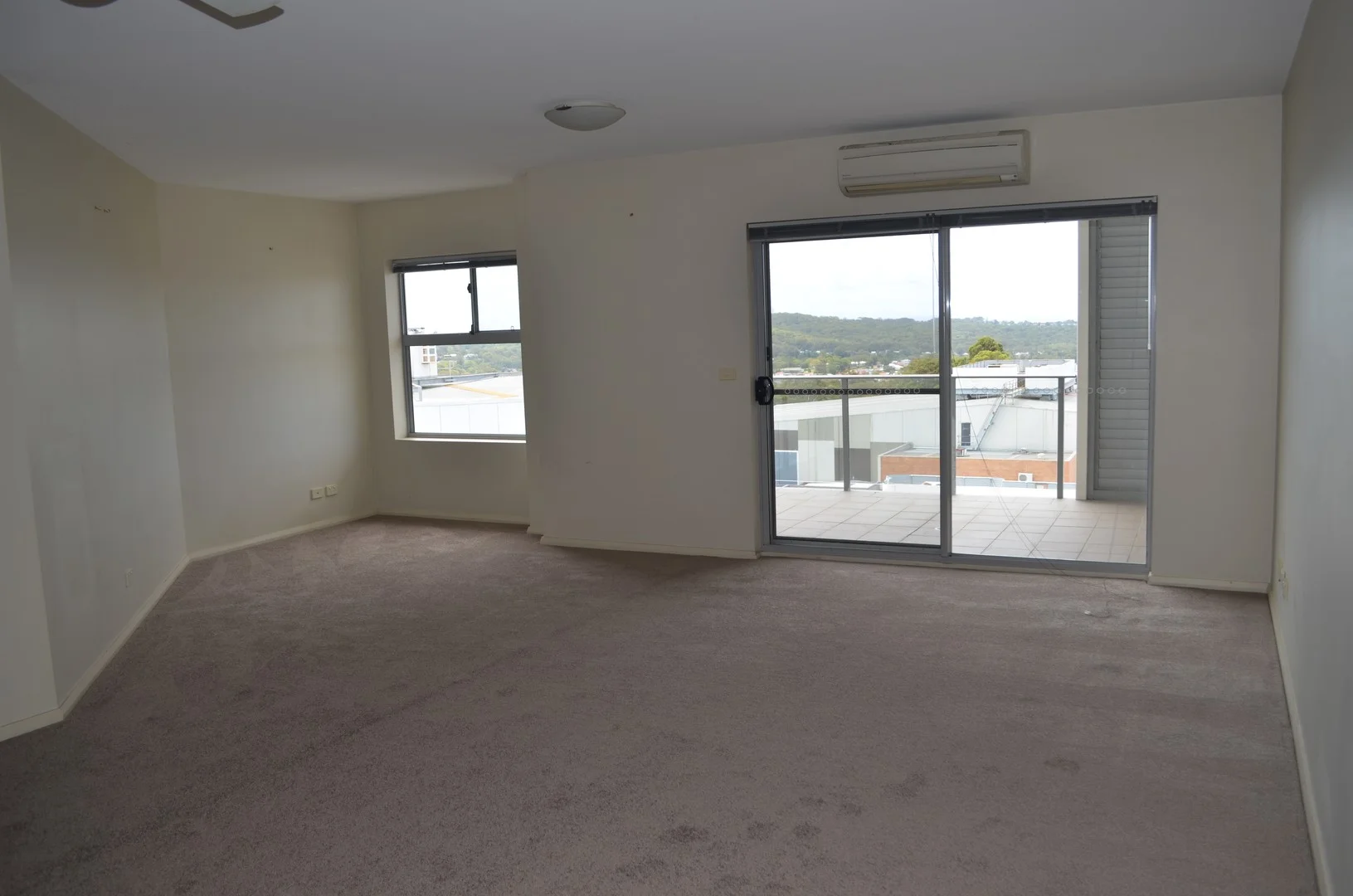 703/215 -217 Pacific Highway, Charlestown NSW 2290