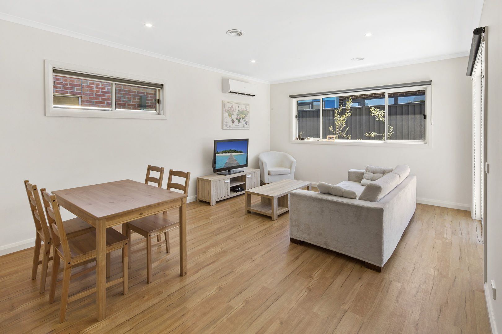 4/10 Wood Street, Soldiers Hill VIC 3350, Image 1