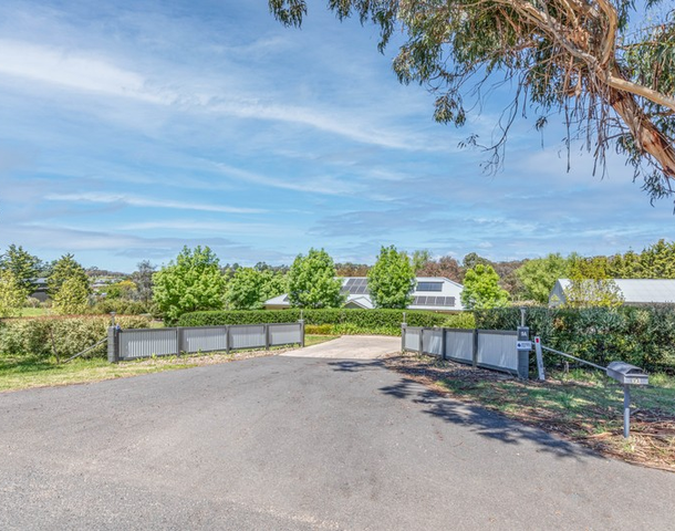 9A Delaware Crescent, Robin Hill NSW 2795