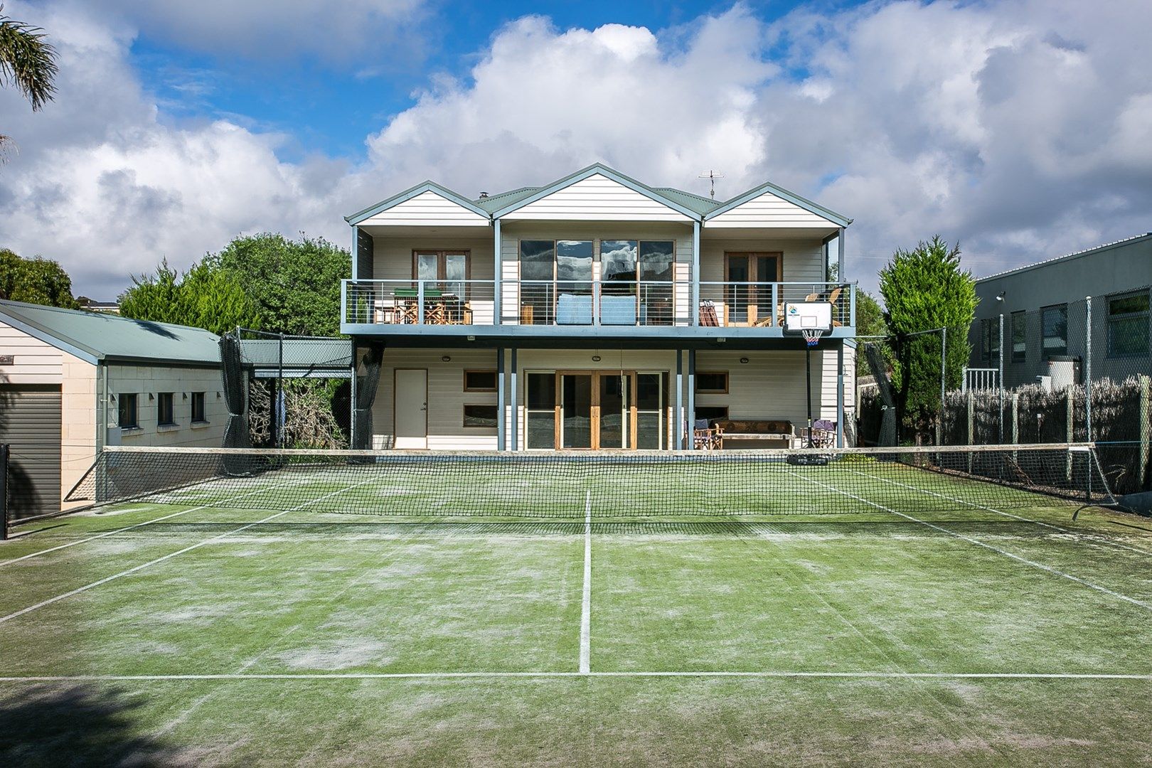 4 bedrooms House in 51 Lady Nelson Drive SORRENTO VIC, 3943