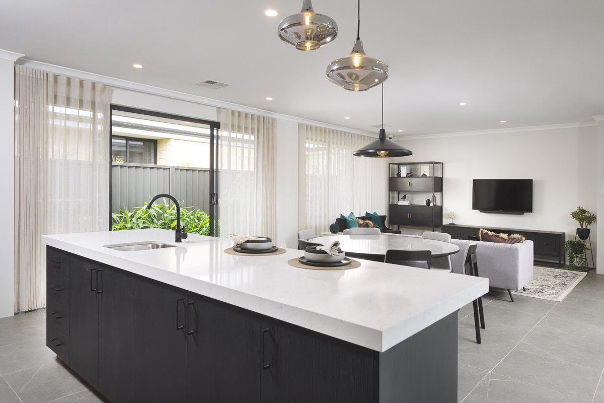 4 bedrooms House in Lot 121 Hypatia Boulevard PIARA WATERS WA, 6112