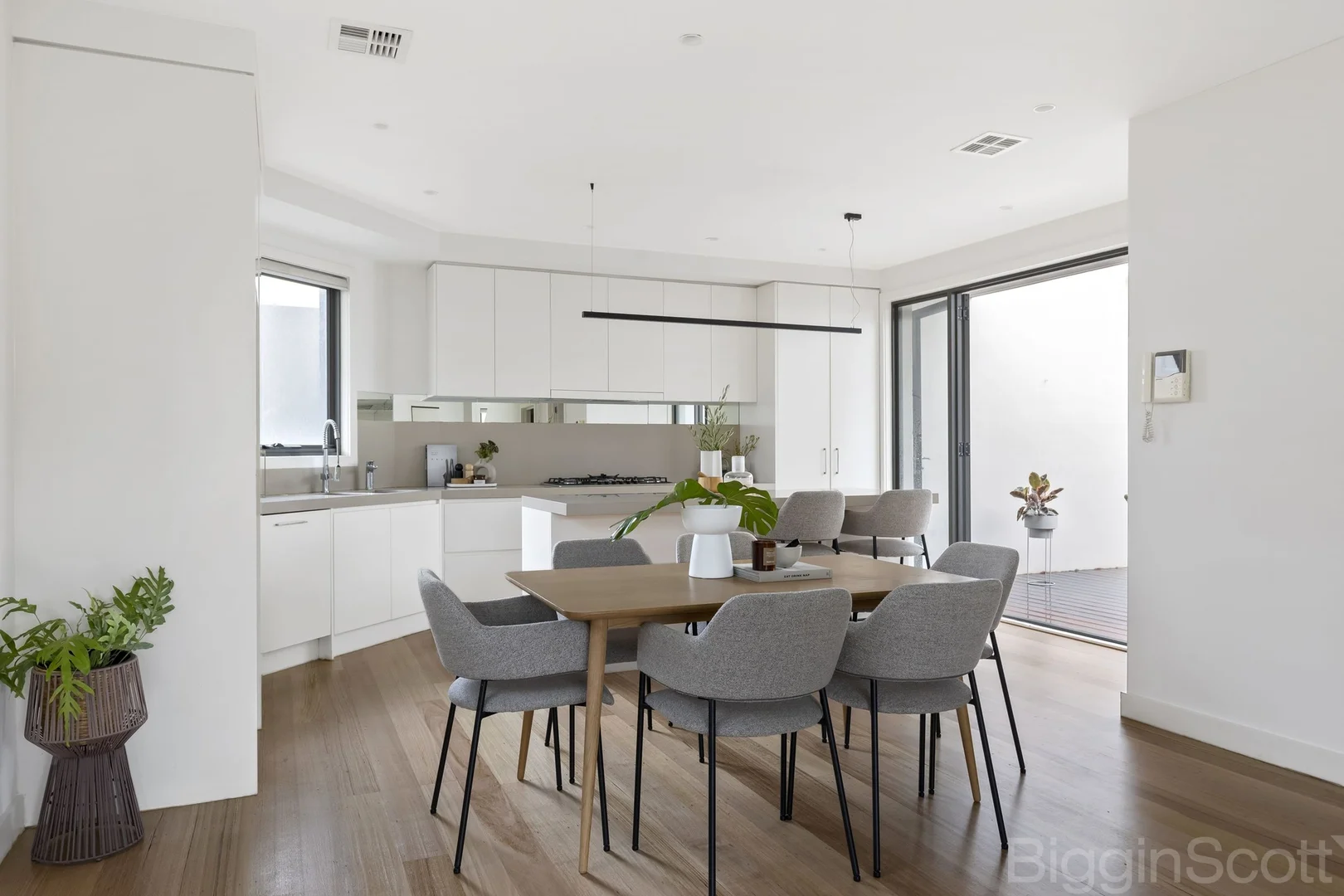 Additional image 6 of 1/2A Jasmine Street, Caulfield South VIC 3162