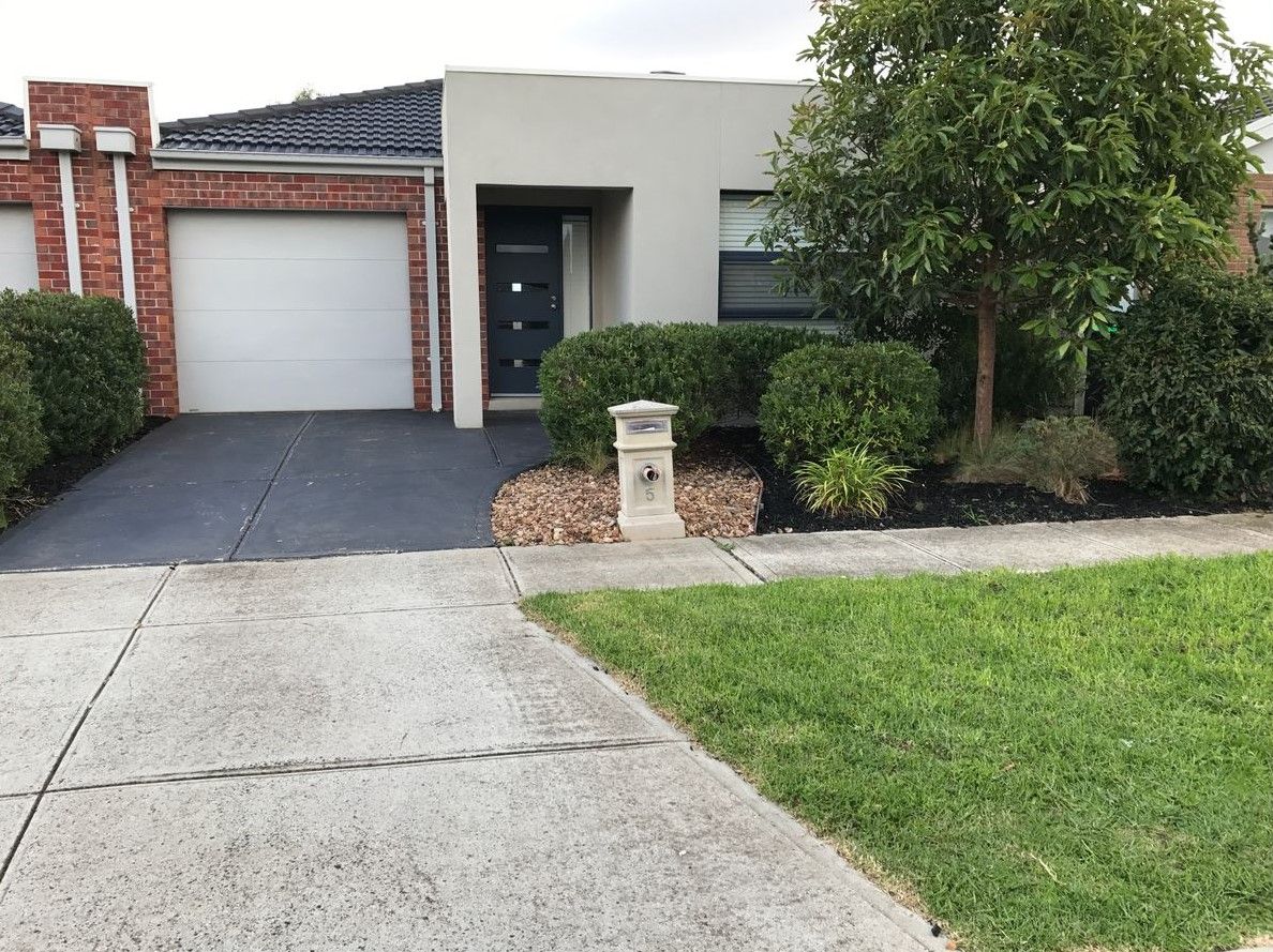 3 bedrooms House in 5 Terrene Terrace POINT COOK VIC, 3030