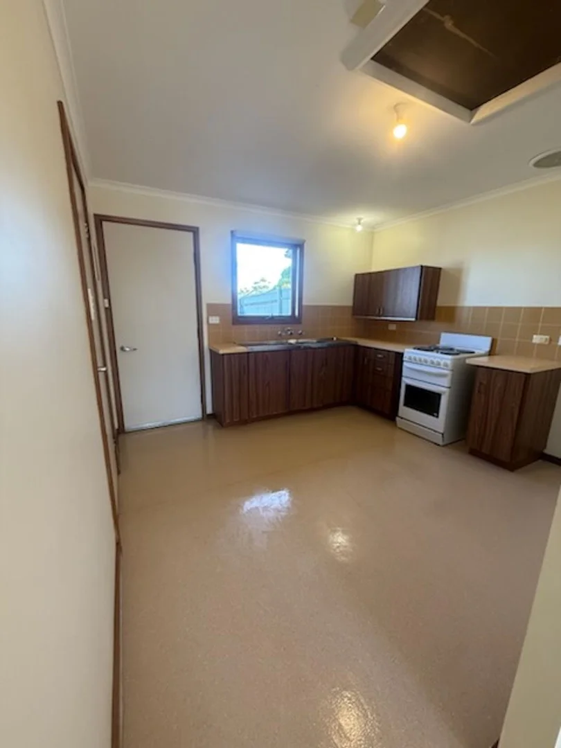 Additional image 7 of 2/5-7 Hawson St, Lock SA 5633