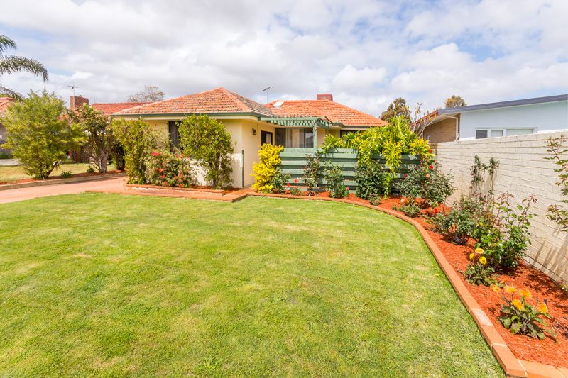 51 Hopkinson Way, Wilson WA 6107, Image 2