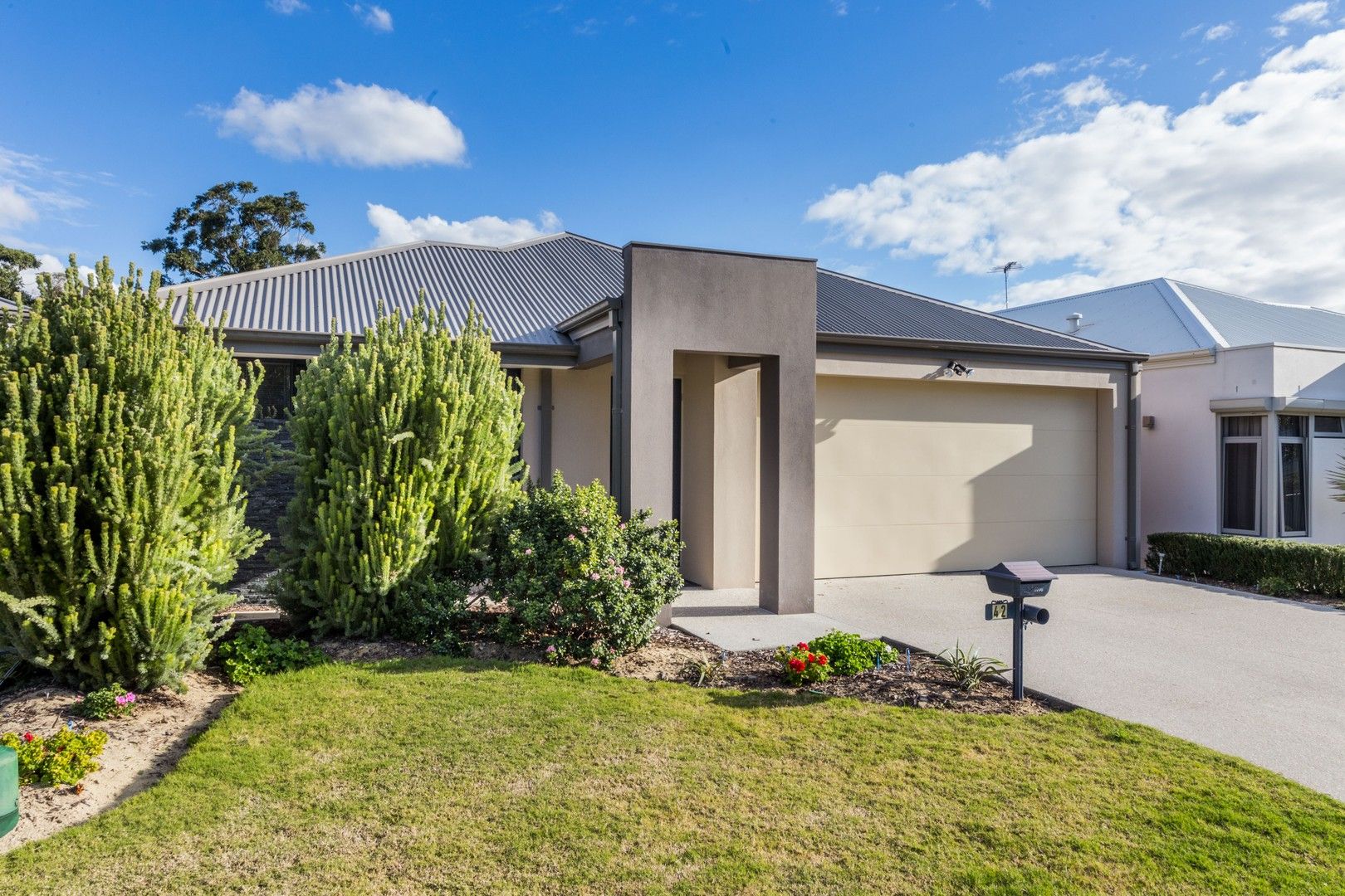 42 Beroona Way, Cockburn Central WA 6164, Image 0