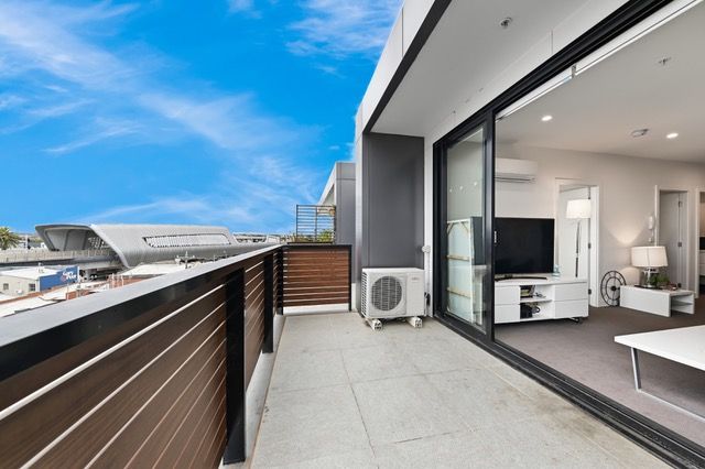 1 bedrooms Apartment / Unit / Flat in 402/405 Neerim Road CARNEGIE VIC, 3163