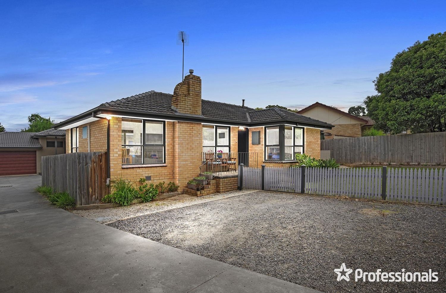 125 Pembroke Road, Mooroolbark VIC 3138, Image 1