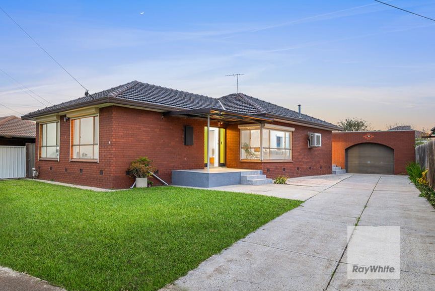 3 bedrooms House in 2 Austral Place SUNSHINE WEST VIC, 3020