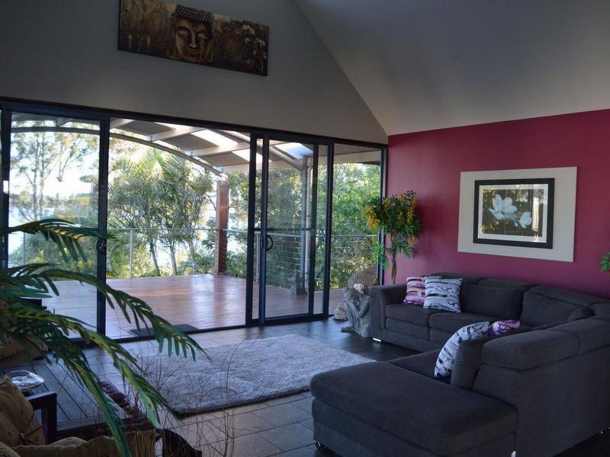 137 River Road East, Harwood Property History & Address Research Domain