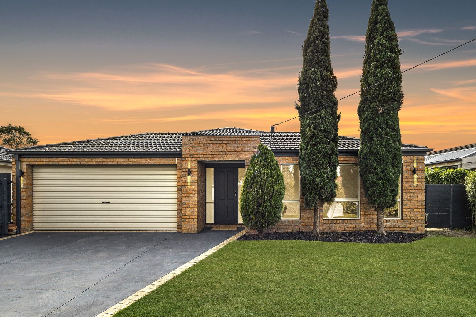 5 bedrooms House in 37 Central Avenue TYABB VIC, 3913