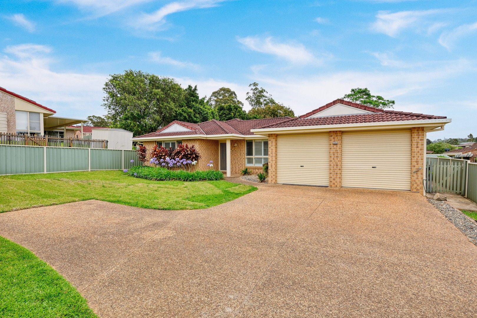3 bedrooms House in 8 Yass Court PORT MACQUARIE NSW, 2444