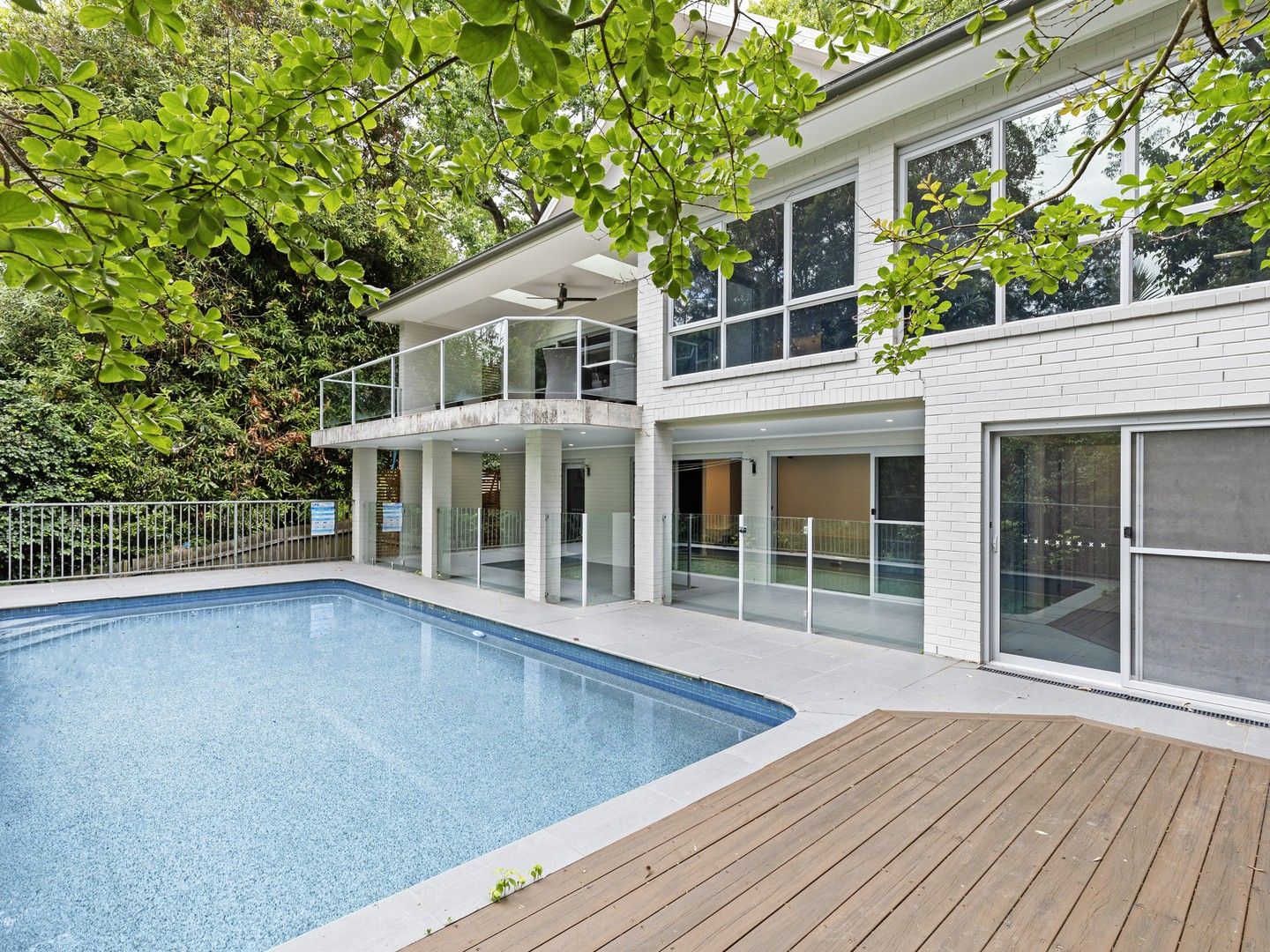 5 bedrooms House in 24 Peace Avenue PYMBLE NSW, 2073