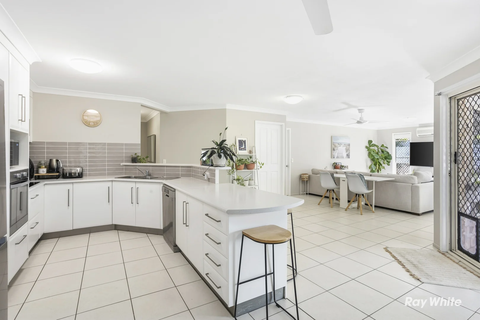 Additional image 7 of 61 Bottlebrush Drive, Lammermoor QLD 4703