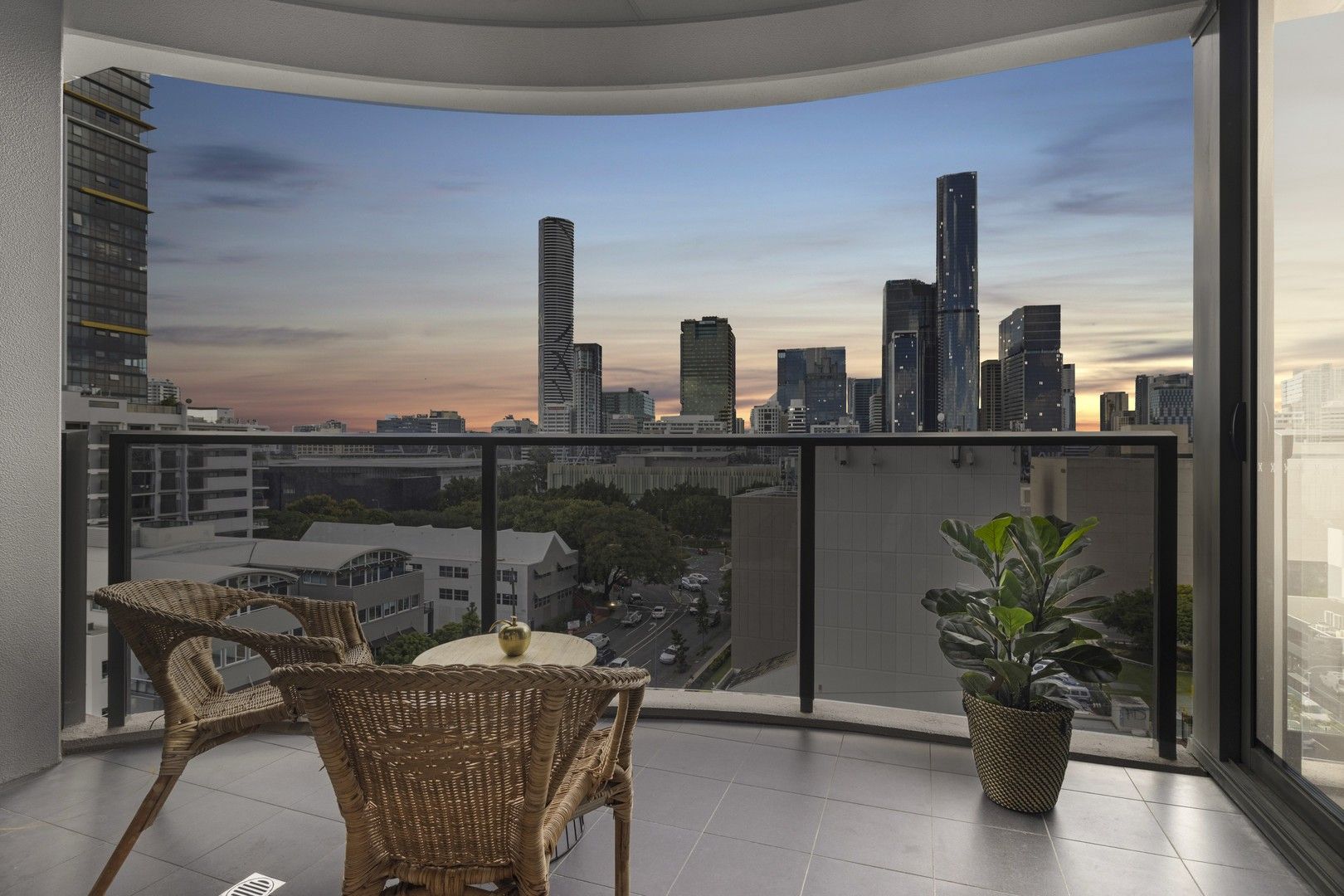 2 bedrooms Apartment / Unit / Flat in 2083/38 Hope street SOUTH BRISBANE QLD, 4101