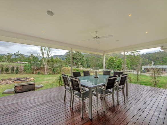 15 Yallanbee Court, Wongawallan QLD 4210