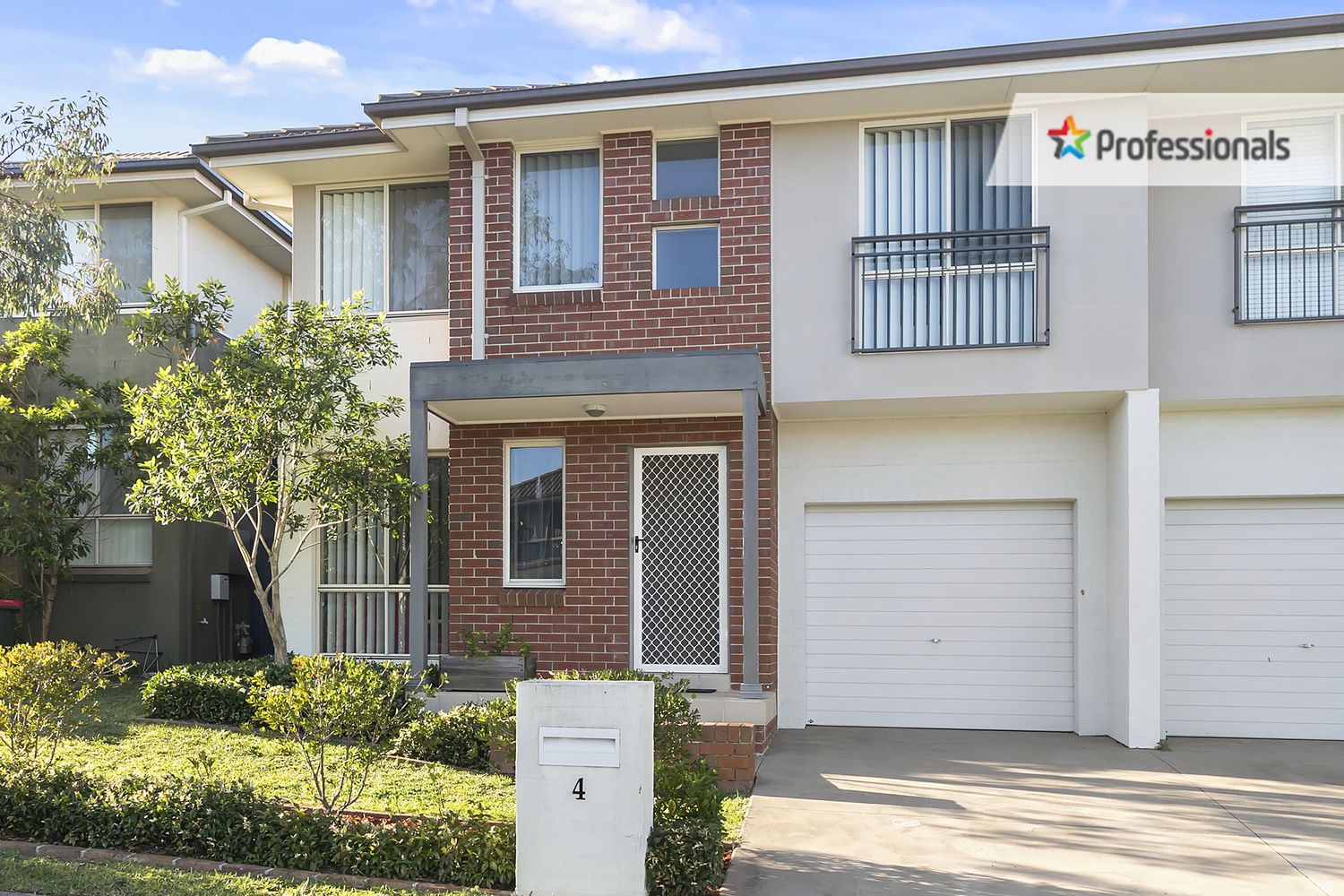 4 Northampton Drive, Glenfield NSW 2167, Image 0