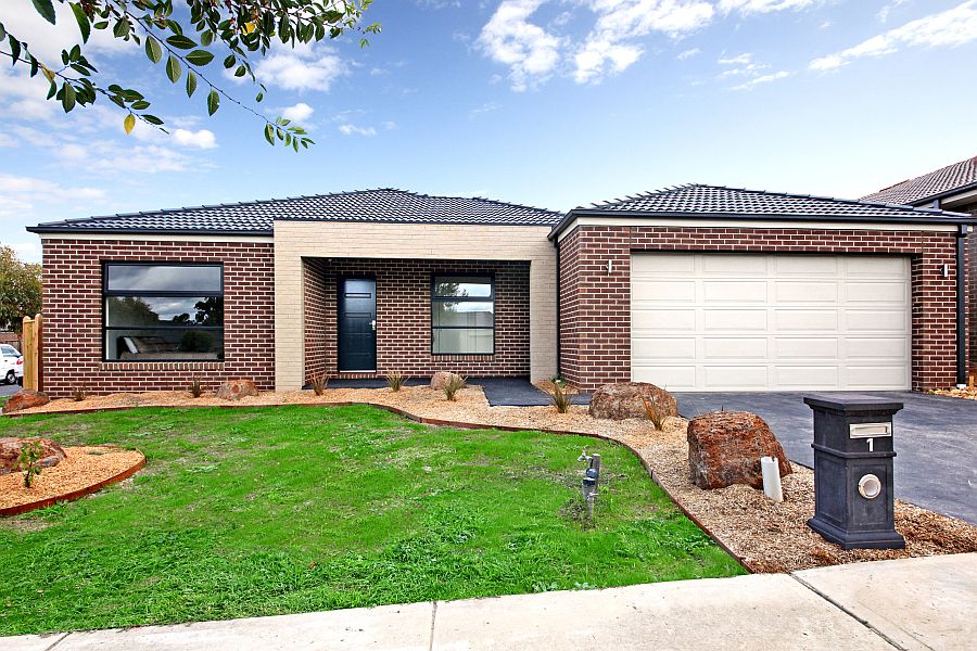 1 Peak Crescent, Doreen VIC 3754, Image 0