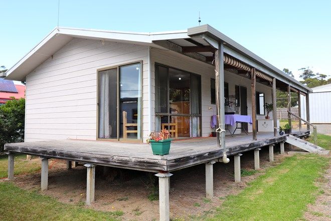 Picture of 5 Lees Road, MALLACOOTA VIC 3892