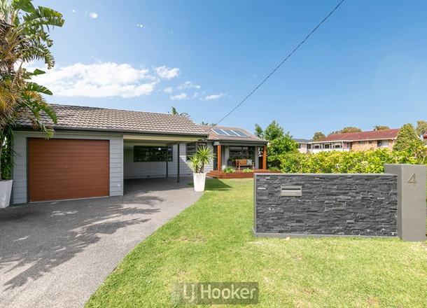 4 Melton Place, Croudace Bay NSW 2280