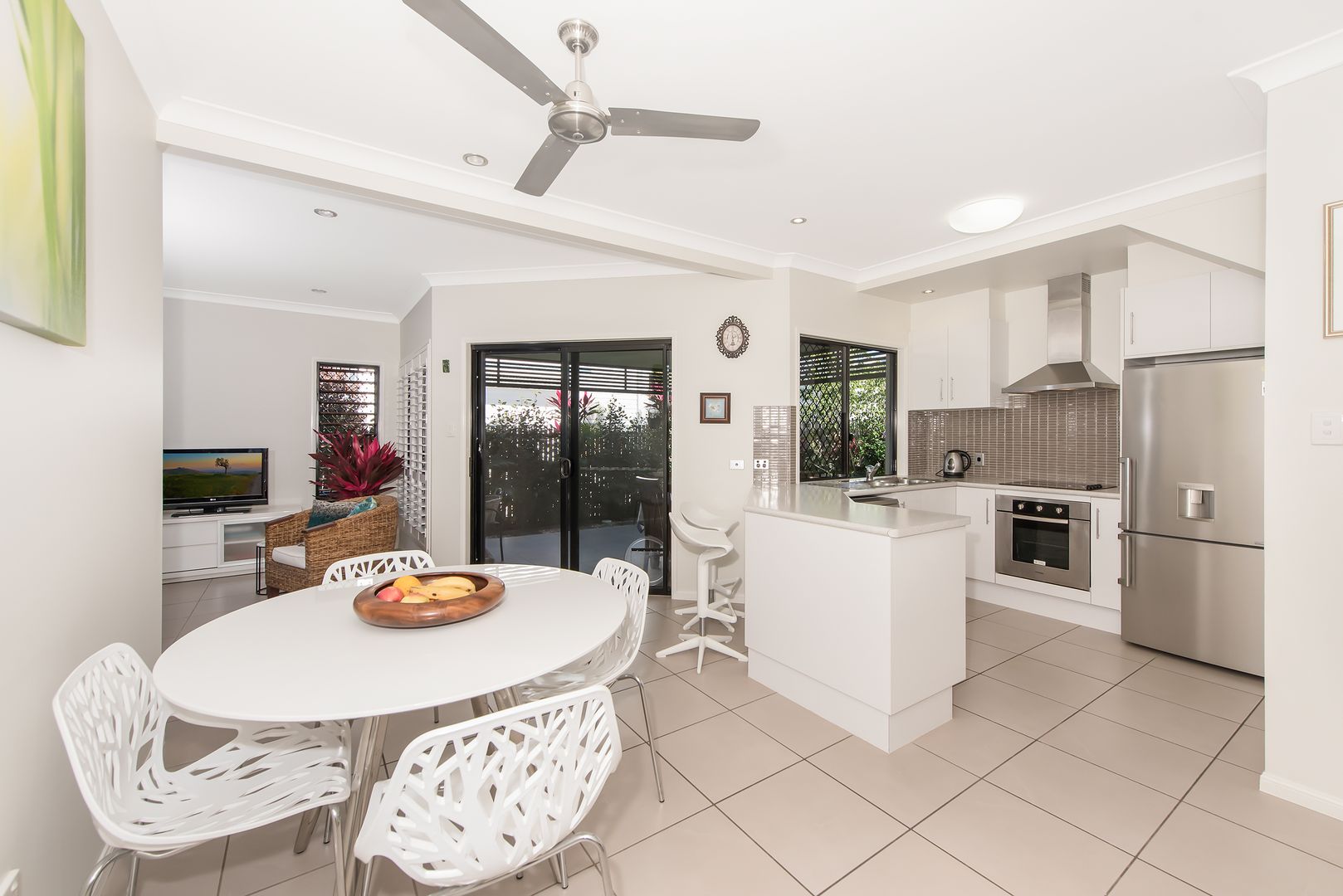 1/10 O'Connor Street, Rosslea QLD 4812, Image 2