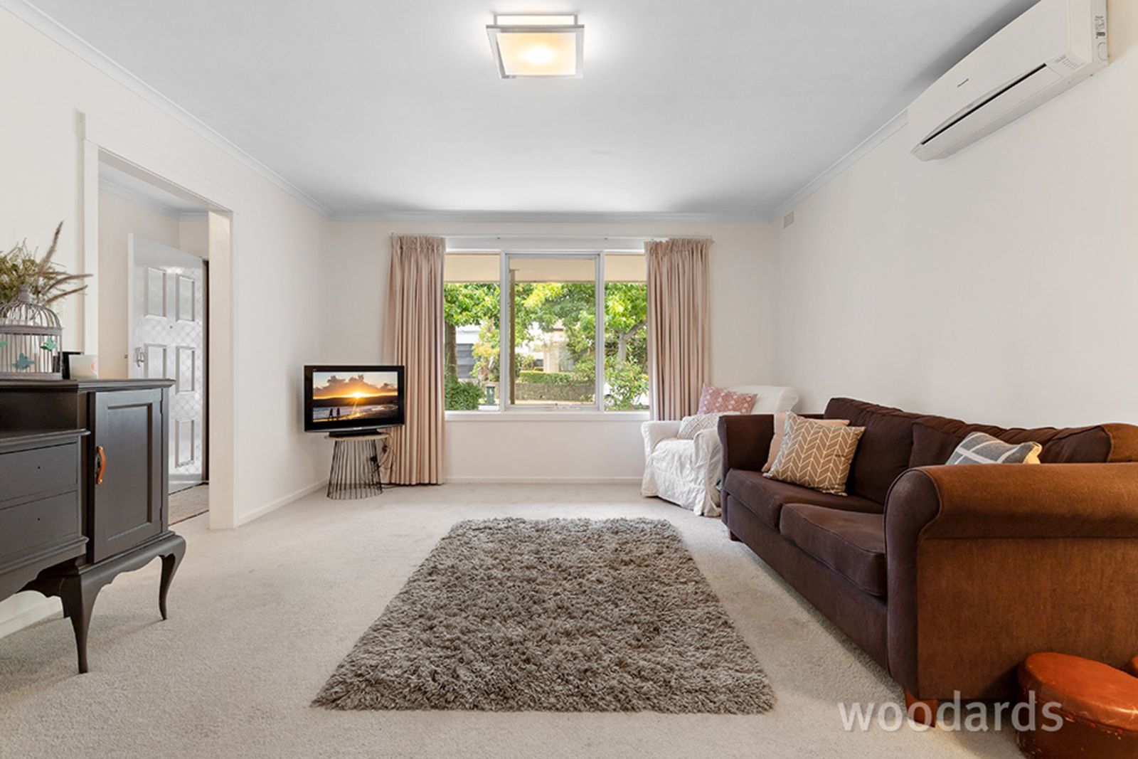 1/136 Windsor Crescent, Surrey Hills VIC 3127, Image 1