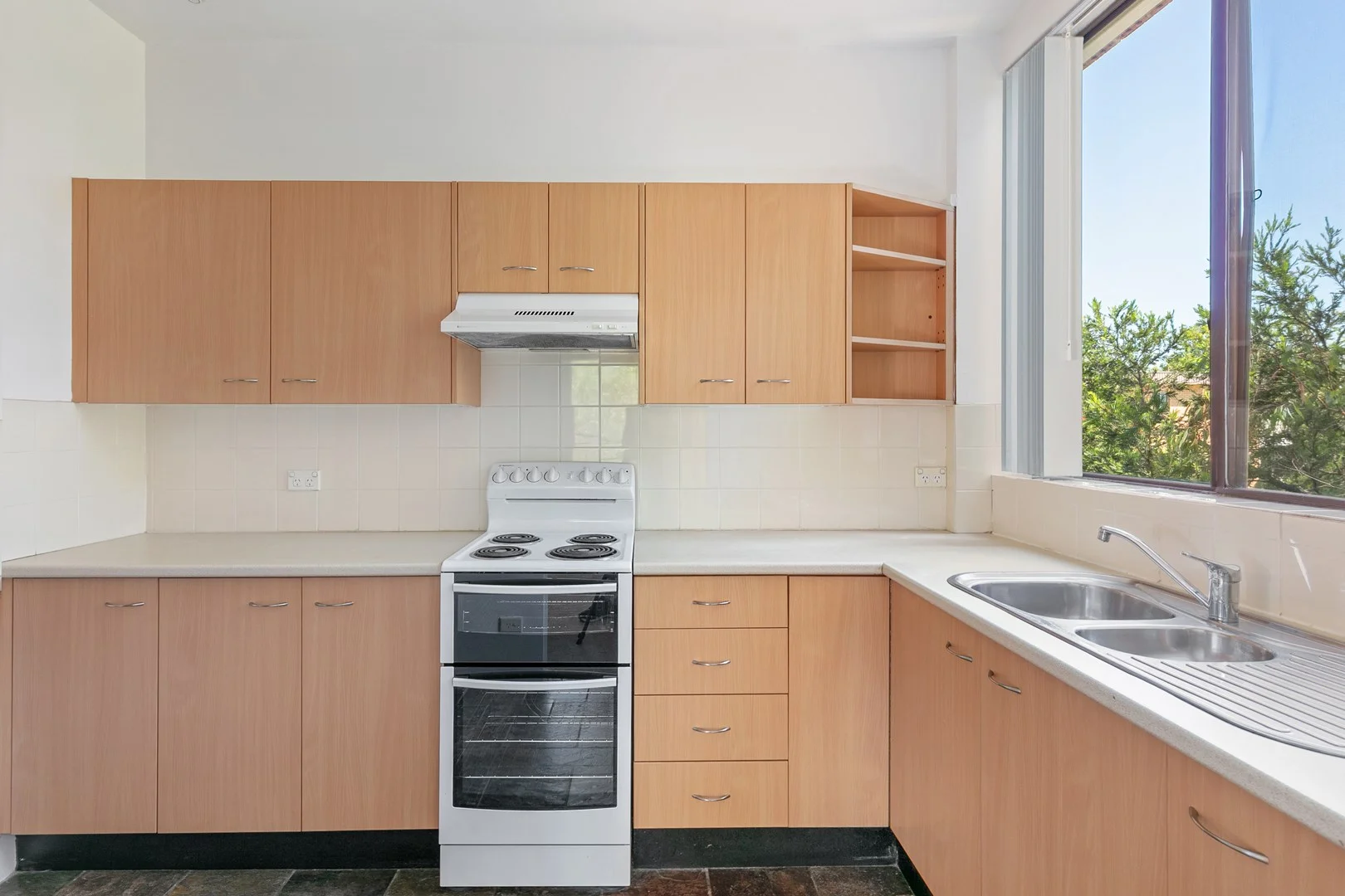 Additional image 3 of 26/46 The Crescent, Dee Why NSW 2099