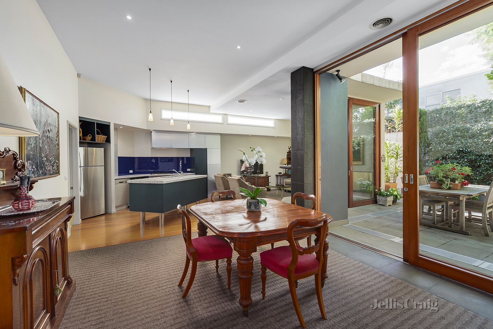 21 Lang Street, South Yarra VIC 3141, Image 2