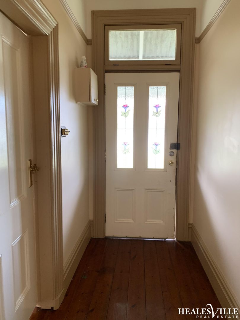 6 McGrettons Road, Healesville VIC 3777 House For Rent Domain