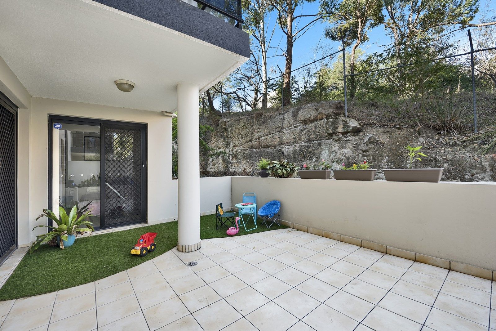 4/2 Taylors Drive, Lane Cove NSW 2066, Image 2