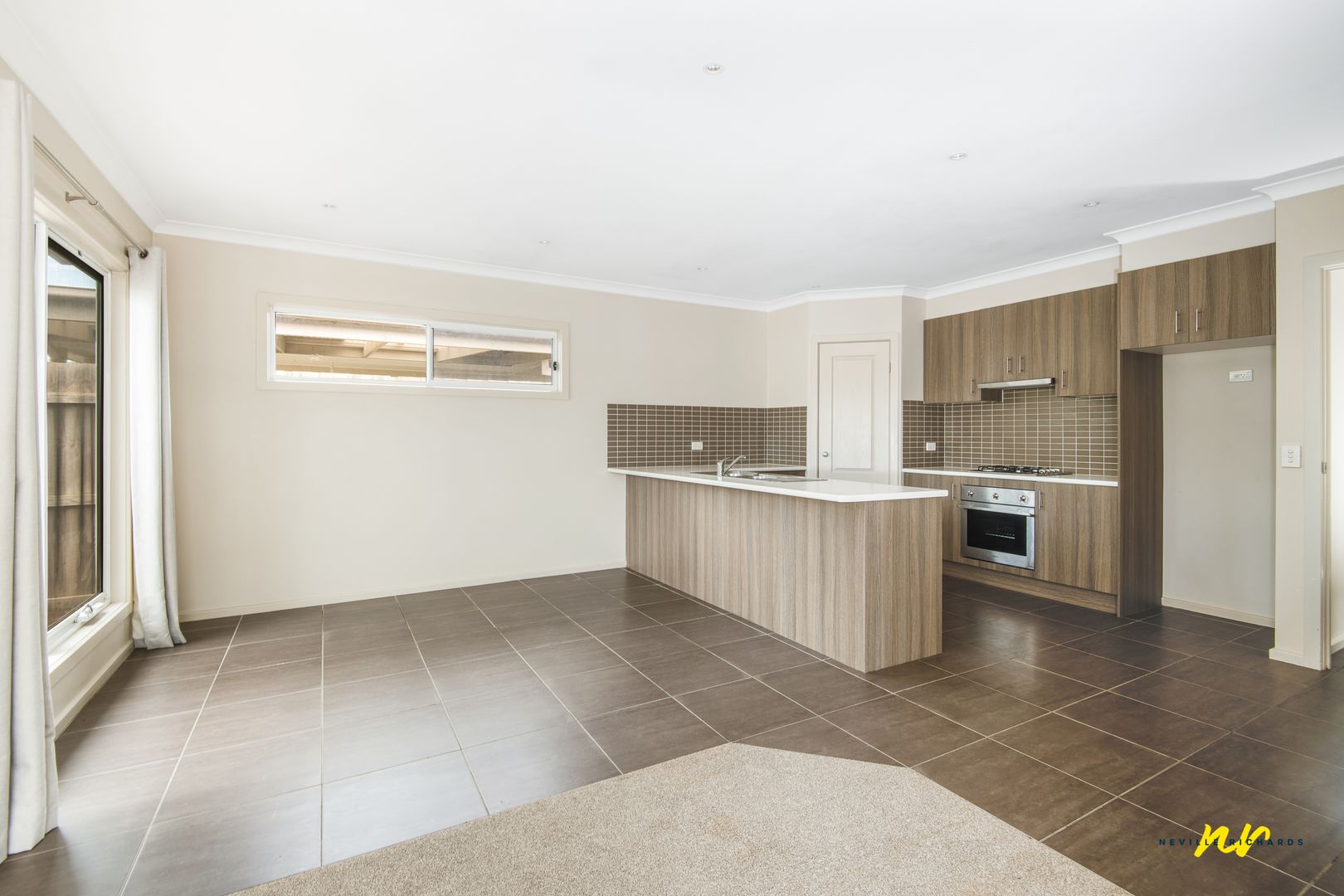 2/12 Ward Street, St Leonards VIC 3223, Image 2