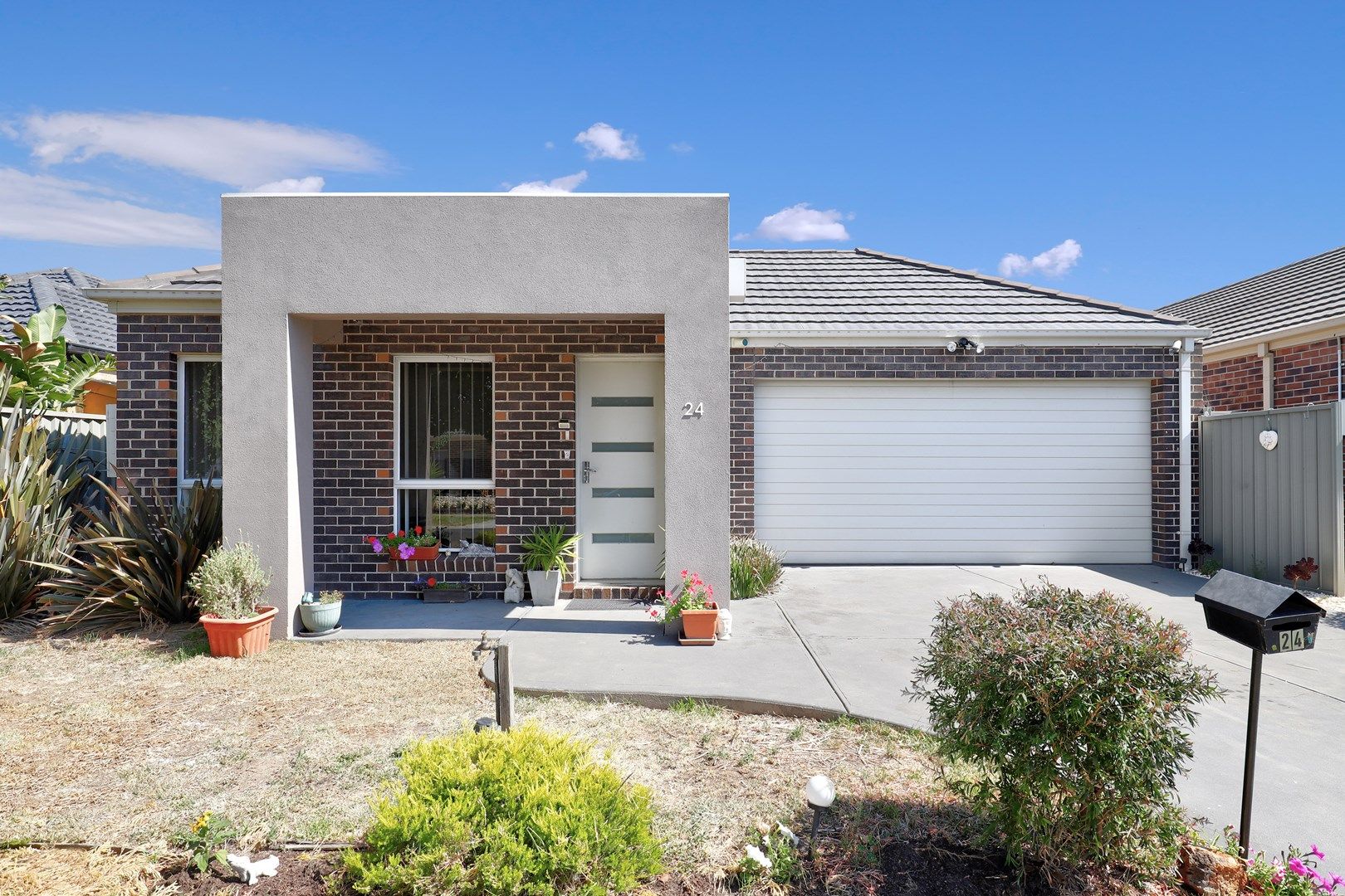 24 Flagstaff Loop, Craigieburn VIC 3064, Image 0