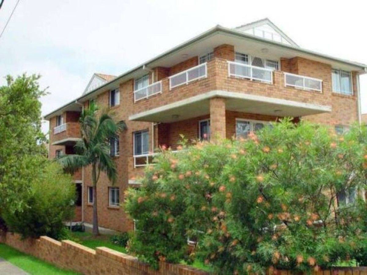 2 bedrooms Apartment / Unit / Flat in 5/90 Brancourt Avenue BANKSTOWN NSW, 2200