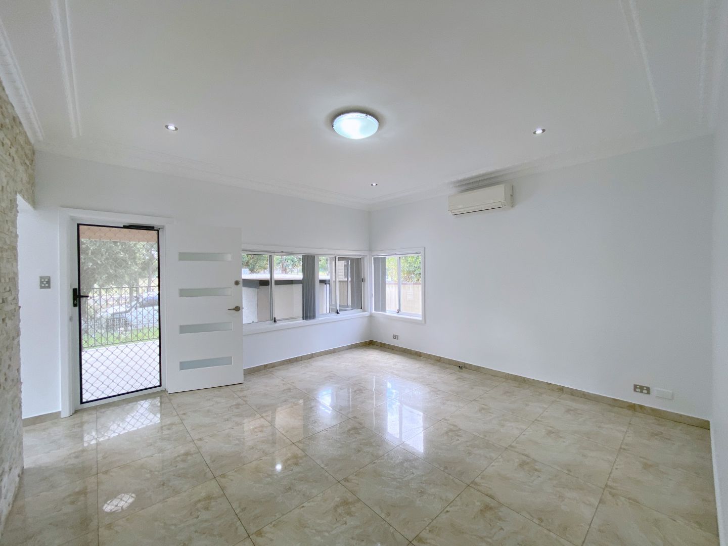 69 The Promenade, Old Guildford NSW 2161, Image 1