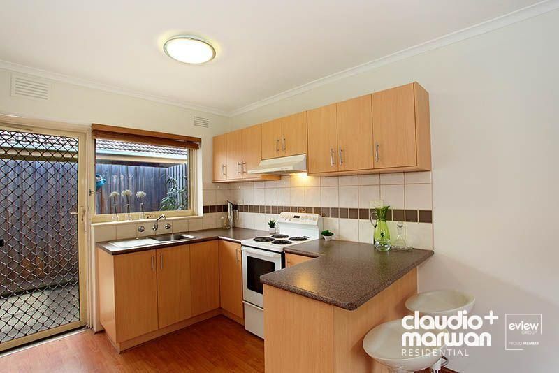 4/29 South Street, Hadfield VIC 3046, Image 2