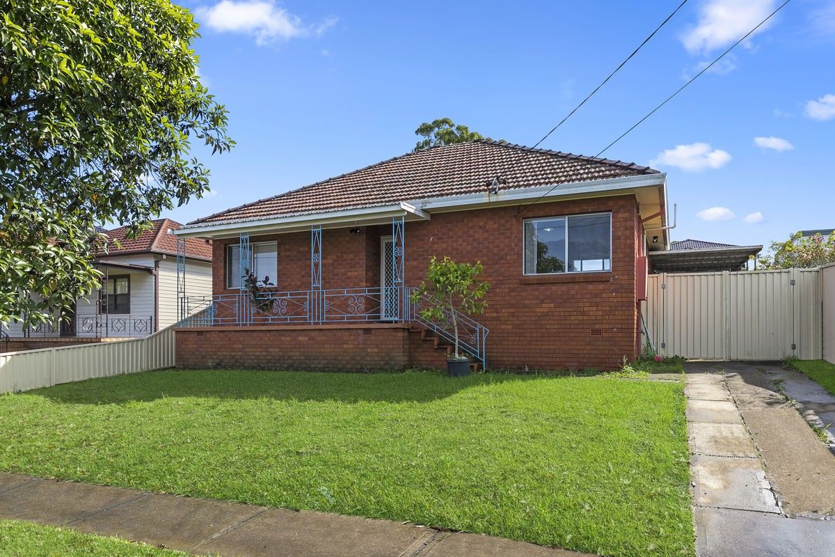 5 bedrooms House in 31 Mary Street MERRYLANDS NSW, 2160
