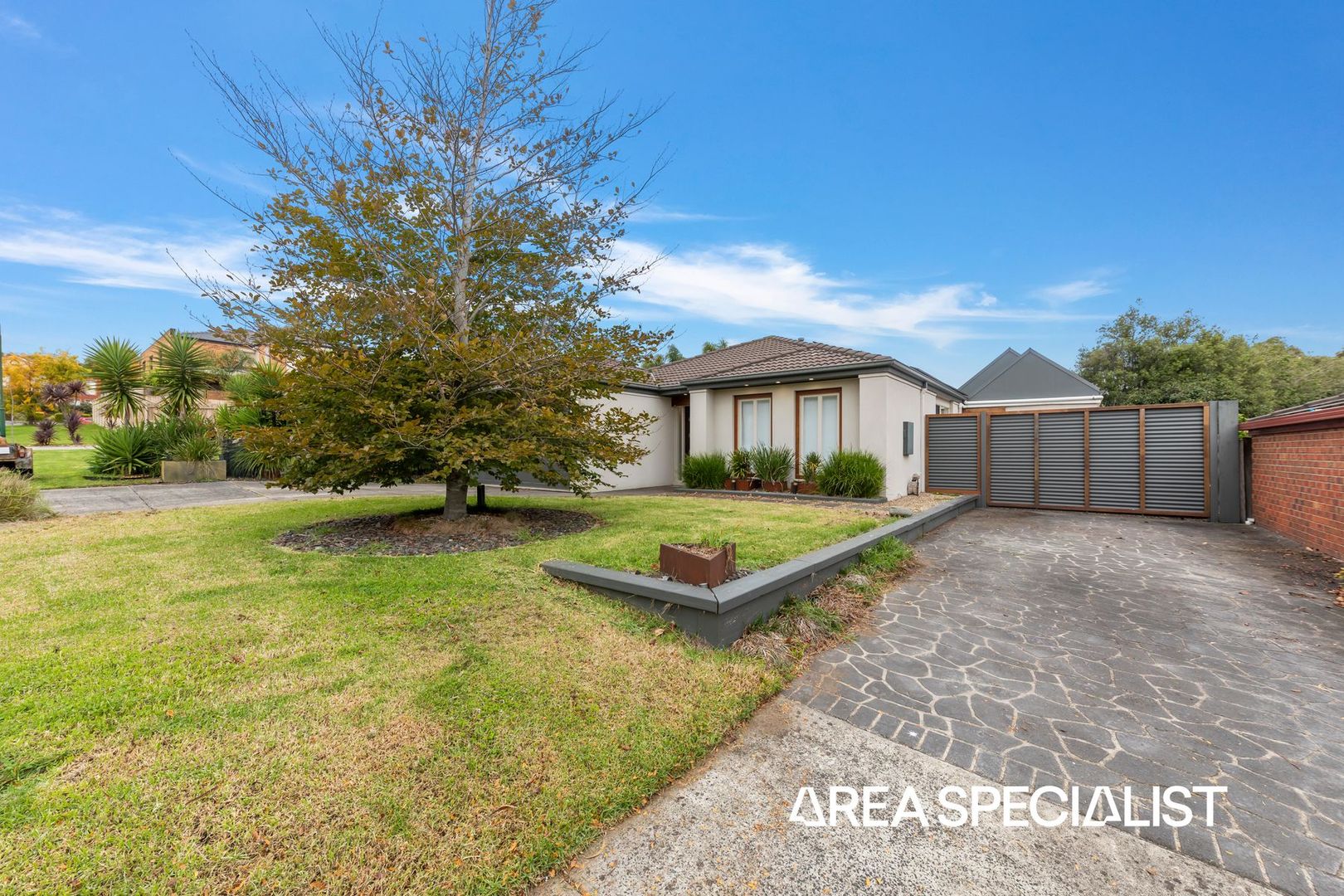 11 Sorrento Avenue, Berwick VIC 3806, Image 1