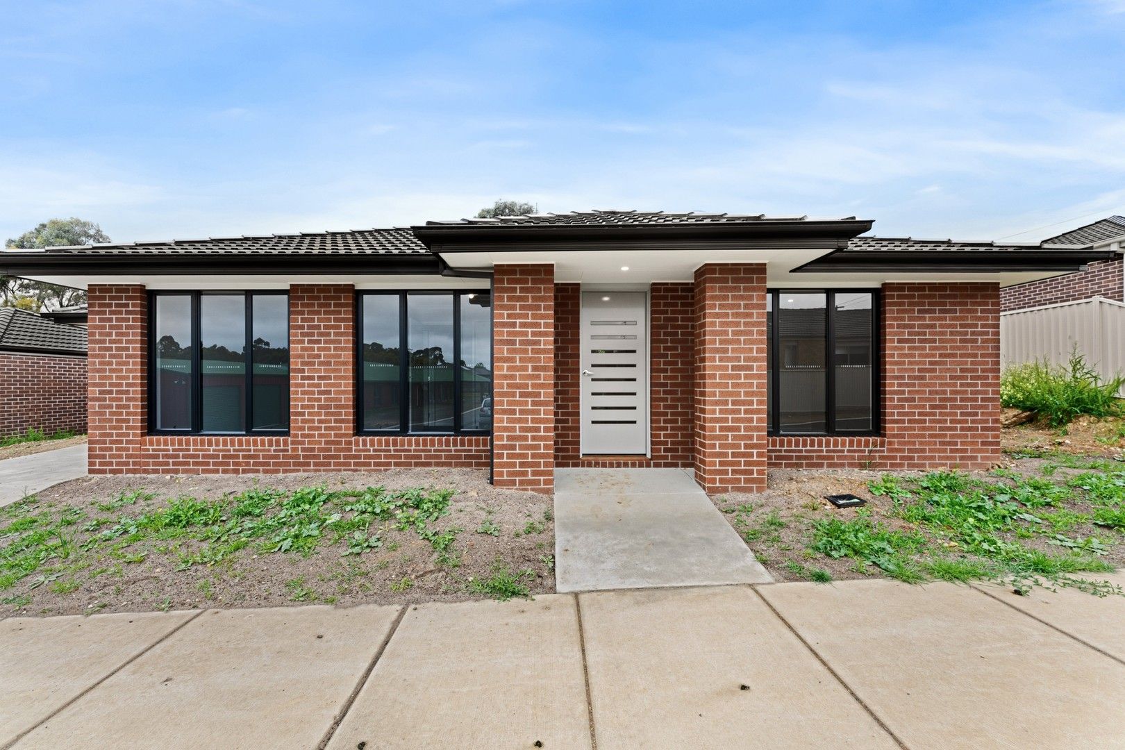 9 Jabiru Close, Mount Clear VIC 3350, Image 0