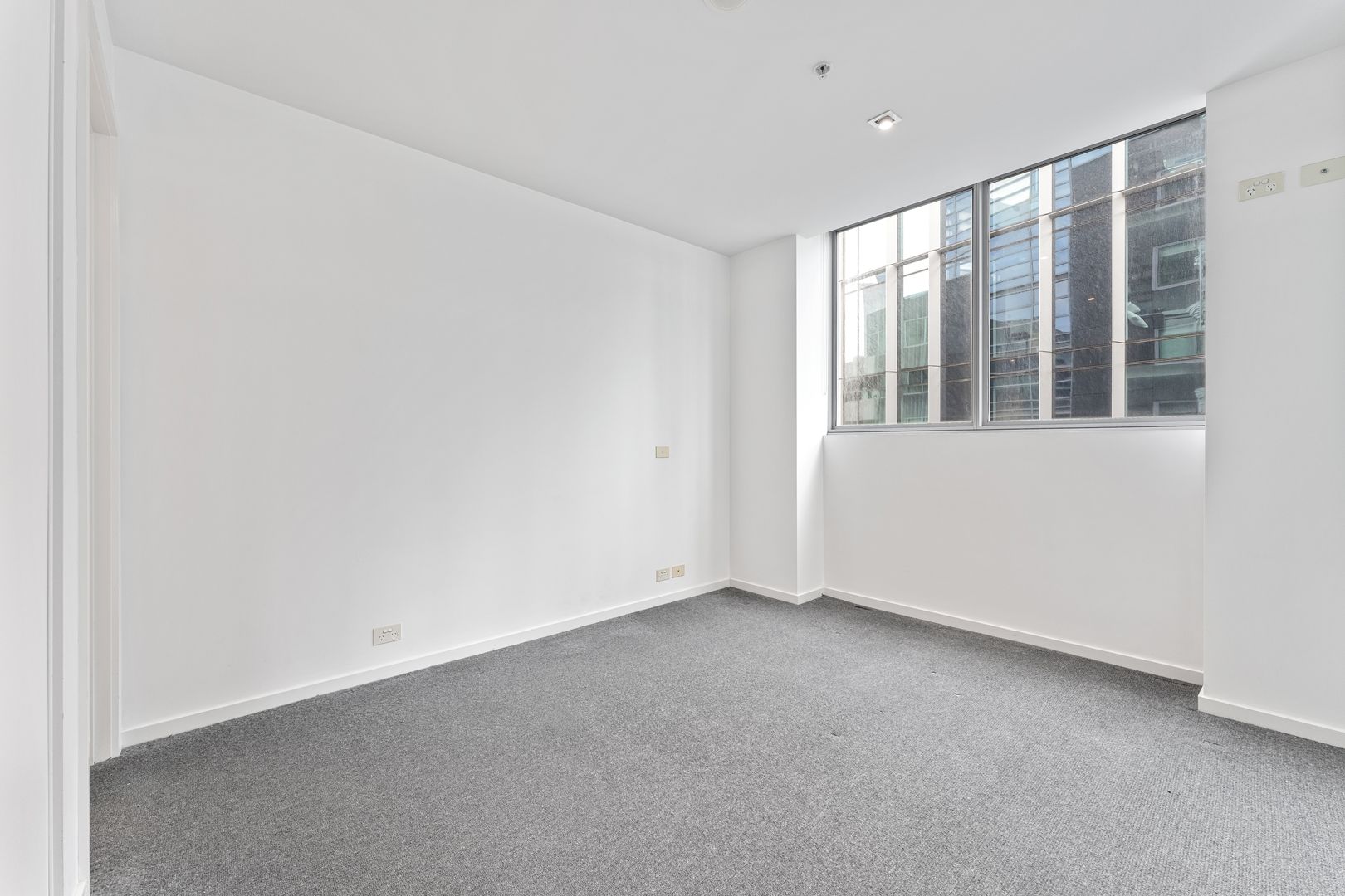 2605/8 DOWNIE STREET, Melbourne VIC 3000, Image 2