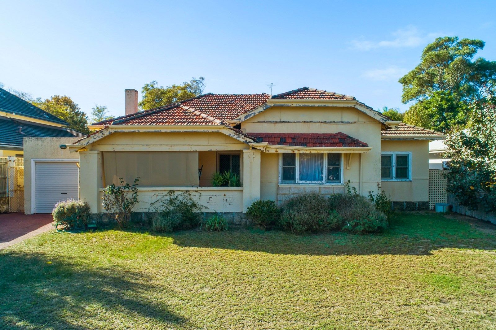 84 Mountjoy Road, Nedlands WA 6009, Image 2